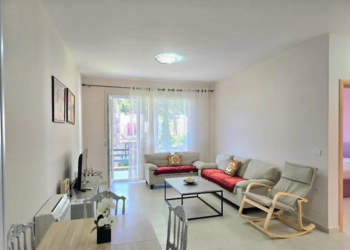 Sunny - 274 Apartment *